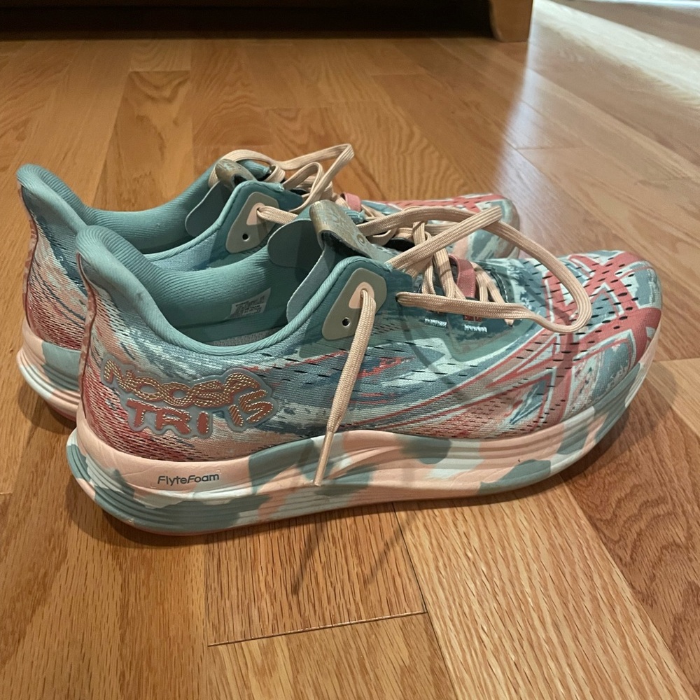 ASICS Women's Noosa TRI 15
Shoes, Pure Aqua/Pale Apricot. Size 11